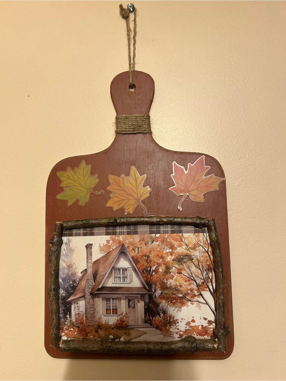 Autumn Leaf Cottage Wall Paddle - Brown